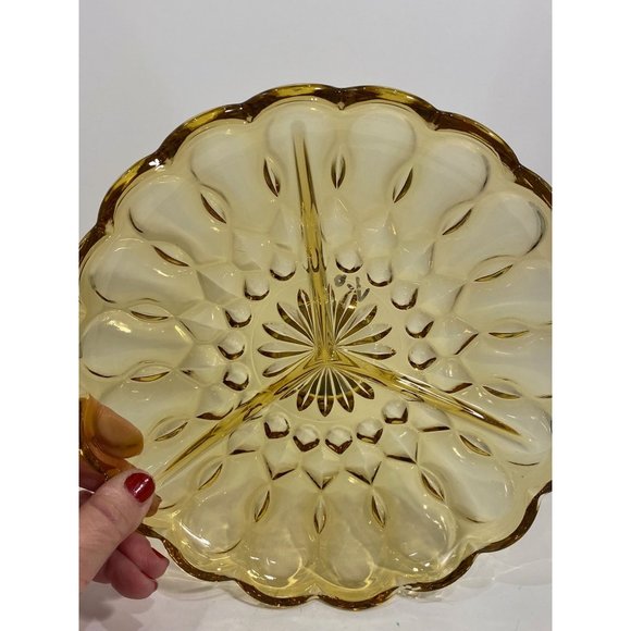 Anchor Hocking Amber Fairfield Divided Dish Vintage 1960's Diameter 8 3/4" - Picture 1 of 5